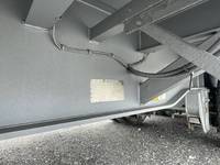 UDトラックスクオントレーラーヘッド（トラクターヘッド）大型（10t）[写真24]