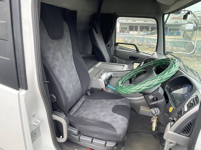 中古トレーラーヘッド（トラクターヘッド） UDトラックス 栃木・神奈川