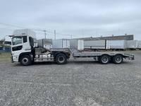 UDトラックスクオントレーラーヘッド（トラクターヘッド）大型（10t）[写真04]