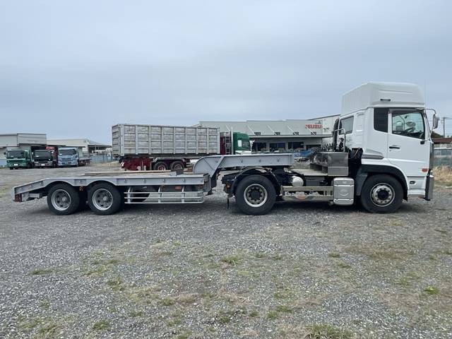 UDトラックスクオントレーラーヘッド（トラクターヘッド）大型（10t）[写真05]