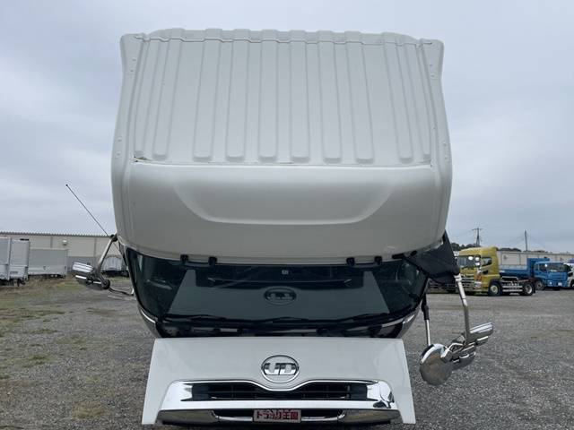 UDトラックスクオントレーラーヘッド（トラクターヘッド）大型（10t）[写真07]