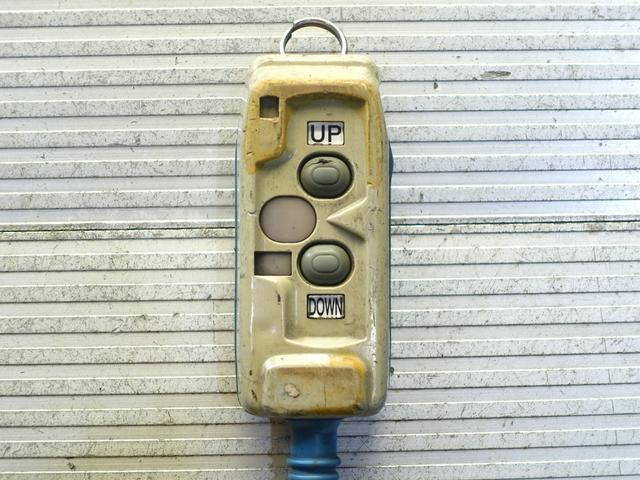 いすゞフォワードアルミウイング増トン（6t・8t）[写真13]