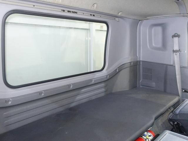 いすゞフォワードアルミウイング増トン（6t・8t）[写真30]