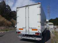 いすゞフォワードアルミウイング増トン（6t・8t）[写真03]