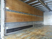 いすゞフォワードアルミウイング増トン（6t・8t）[写真09]