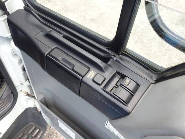 トヨタダイナセーフティローダー小型（2t・3t）[写真24]