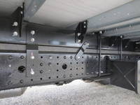 三菱ふそうキャンターアルミウイング小型（2t・3t）[写真10]