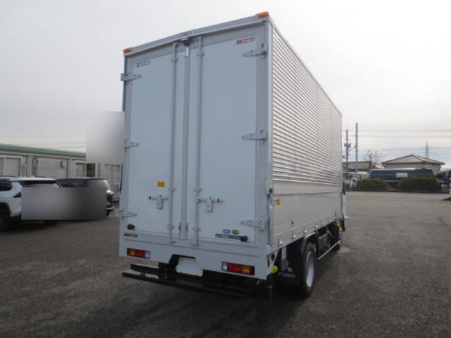 三菱ふそうキャンターアルミウイング小型（2t・3t）[写真04]