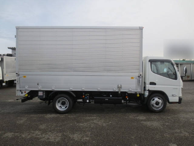 三菱ふそうキャンターアルミウイング小型（2t・3t）[写真07]