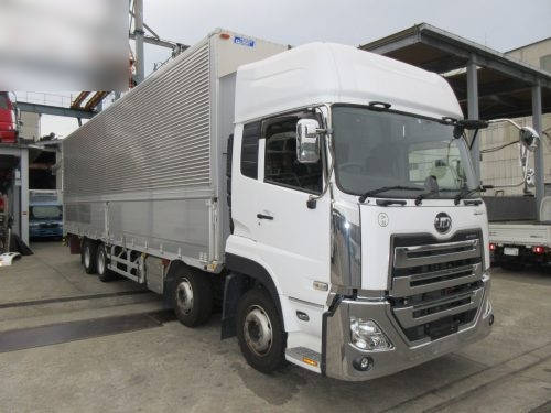 日産クオンアルミウイング大型（10t）[写真03]