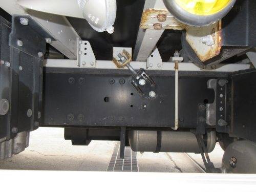 日産クオンアルミウイング大型（10t）[写真09]