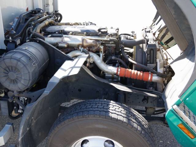 三菱ふそうファイターアルミブロック中型（4t）[写真18]