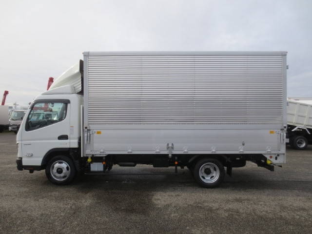 三菱ふそうキャンターアルミウイング小型（2t・3t）[写真05]