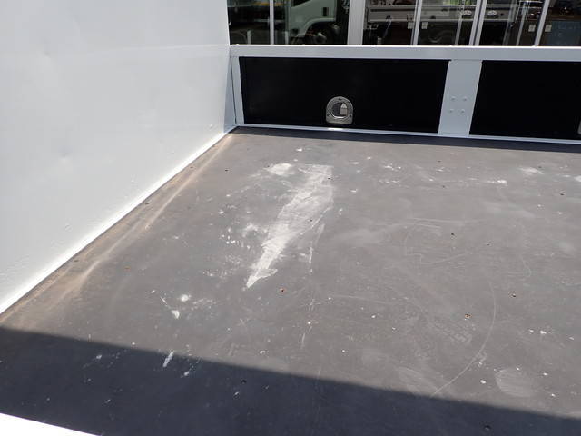 いすゞエルフクレーン3段小型（2t・3t）[写真11]