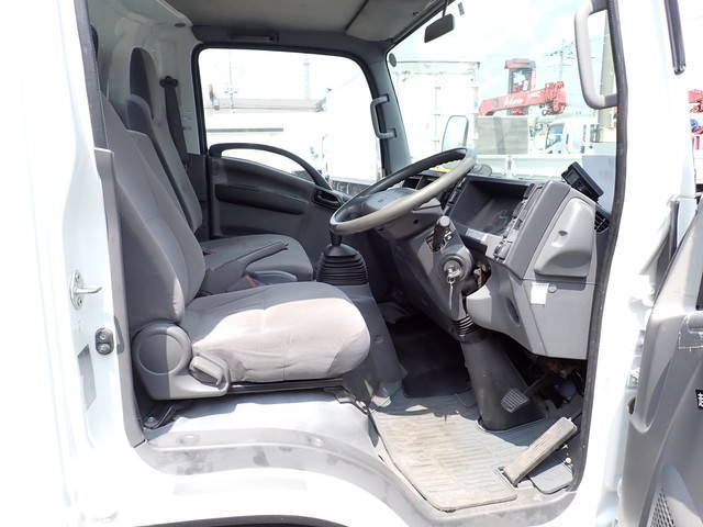 いすゞエルフクレーン3段小型（2t・3t）[写真24]