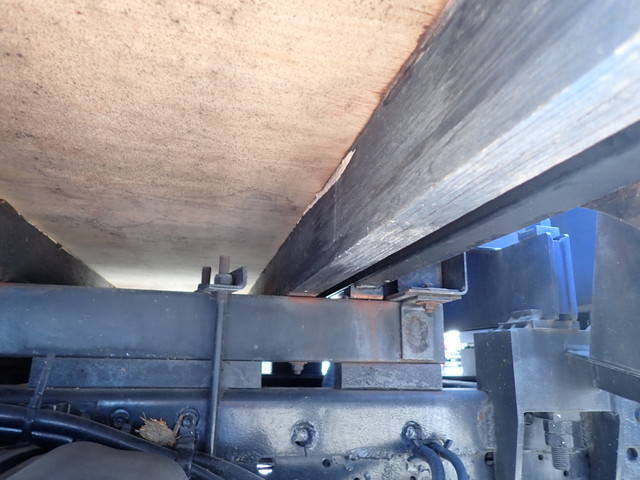 いすゞエルフクレーン3段小型（2t・3t）[写真29]