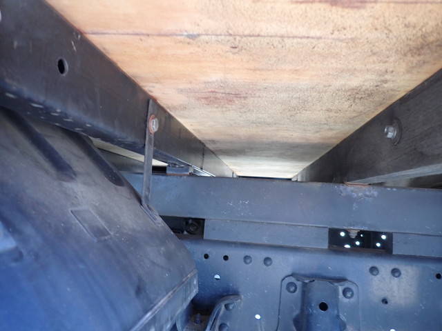 いすゞエルフクレーン3段小型（2t・3t）[写真30]