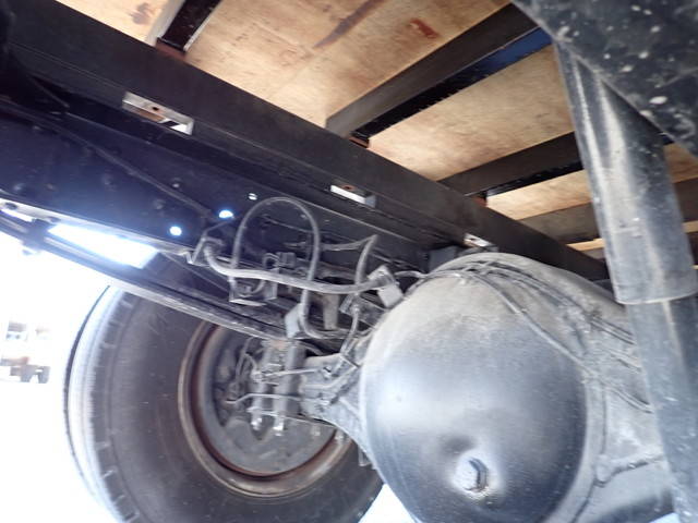 いすゞエルフクレーン3段小型（2t・3t）[写真34]