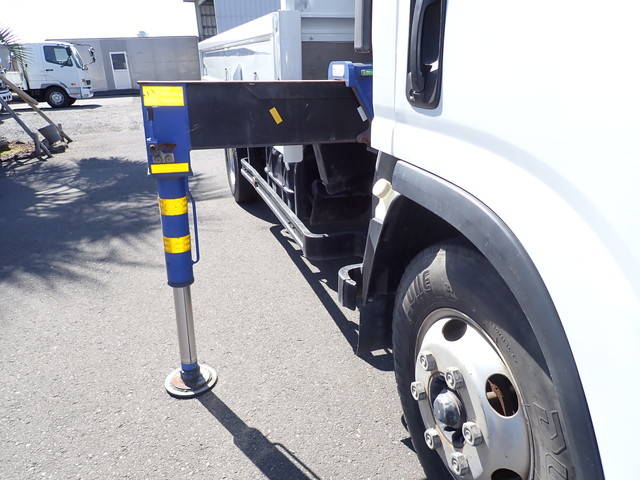 いすゞエルフクレーン3段小型（2t・3t）[写真35]