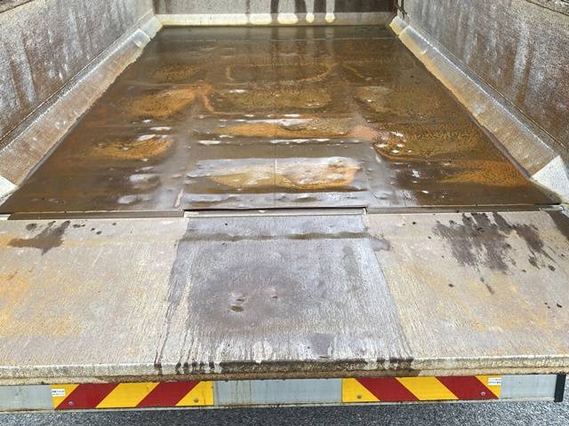 いすゞフォワードダンプ増トン（6t・8t）[写真16]