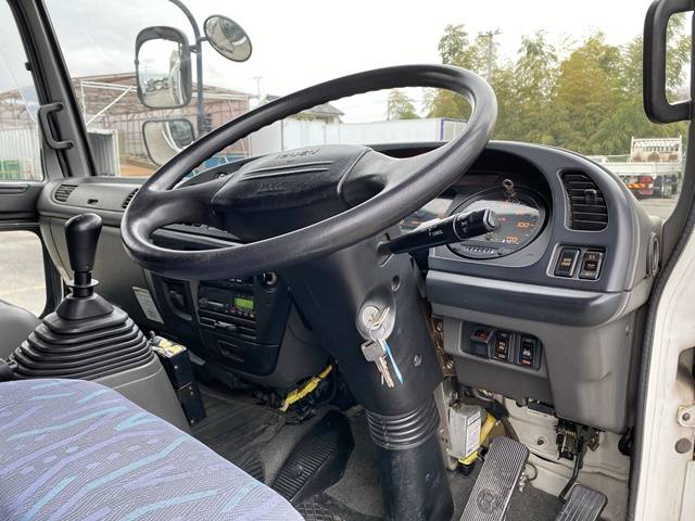 いすゞフォワードダンプ増トン（6t・8t）[写真35]