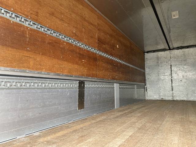 日野レンジャーアルミウイング中型（4t）[写真14]