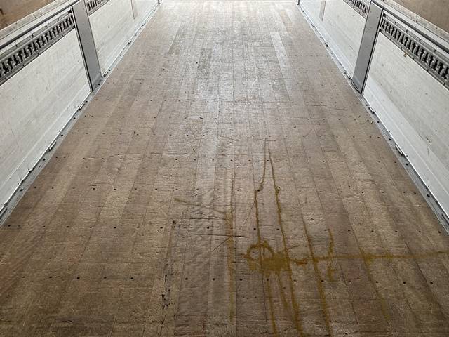 日野レンジャーアルミウイング中型（4t）[写真17]