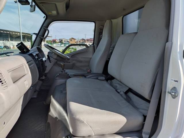 トヨタダイナアルミウイング小型（2t・3t）[写真32]