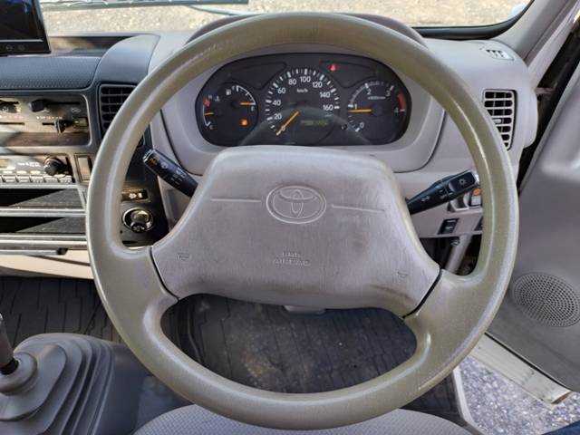 トヨタダイナアルミウイング小型（2t・3t）[写真36]