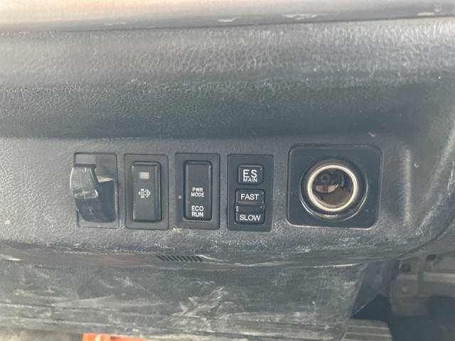 日野レンジャーダンプ中型（4t）[写真37]