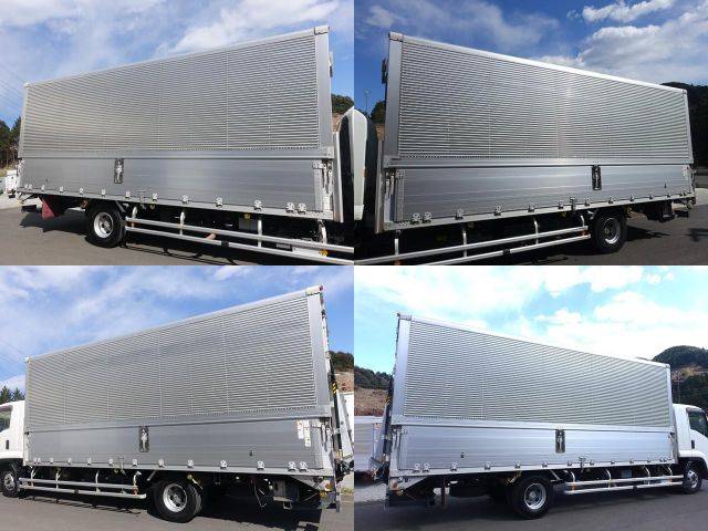 いすゞフォワードアルミウイング中型（4t）[写真10]