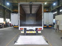 いすゞフォワードアルミウイング中型（4t）[写真12]