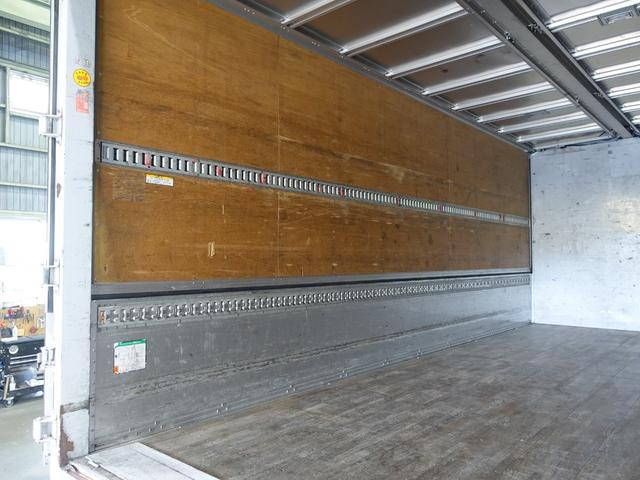 いすゞフォワードアルミウイング中型（4t）[写真13]