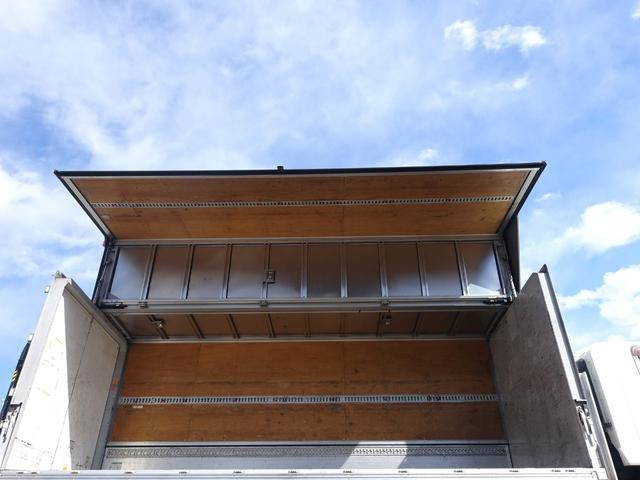 いすゞフォワードアルミウイング中型（4t）[写真19]