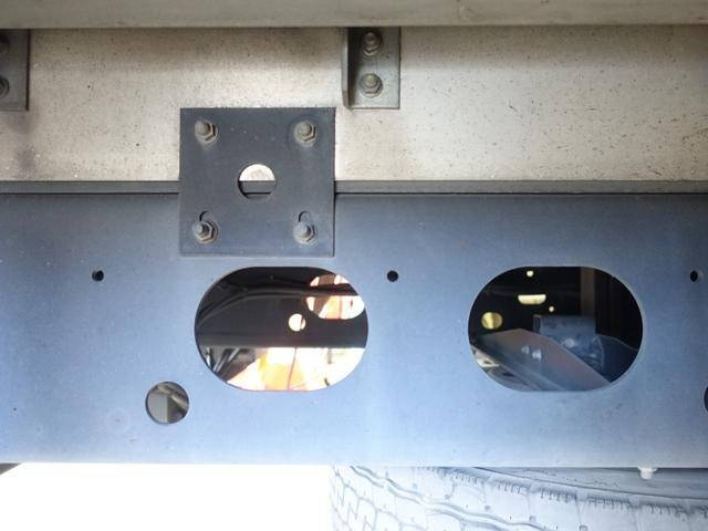 いすゞフォワードアルミウイング中型（4t）[写真27]