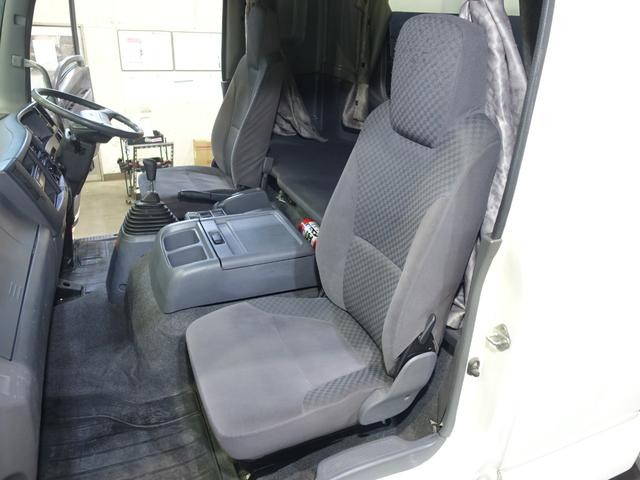 いすゞフォワードアルミウイング中型（4t）[写真32]