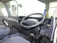 いすゞフォワードアルミウイング中型（4t）[写真36]