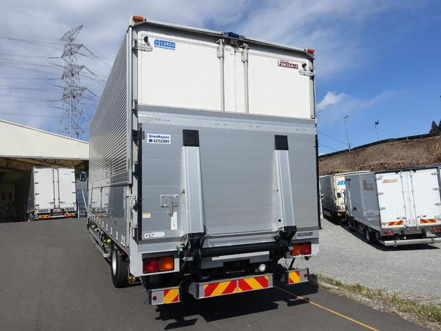 いすゞフォワードアルミウイング中型（4t）[写真04]