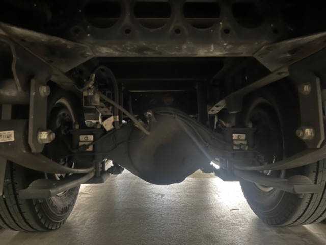 いすゞエルフ平ボディ小型（2t・3t）[写真16]