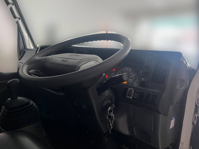 いすゞエルフ平ボディ小型（2t・3t）[写真20]