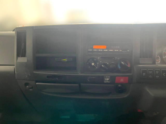 いすゞエルフ平ボディ小型（2t・3t）[写真23]