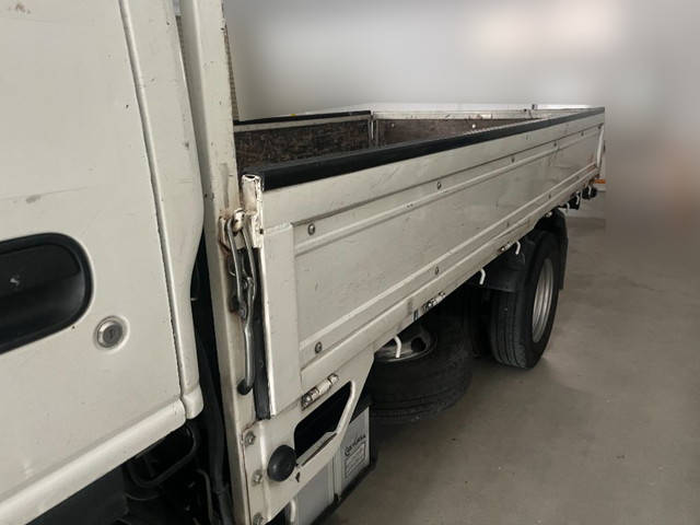 いすゞエルフ平ボディ小型（2t・3t）[写真05]