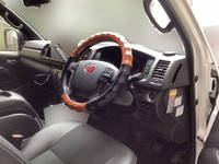 トヨタハイエースバン小型（2t・3t）[写真16]