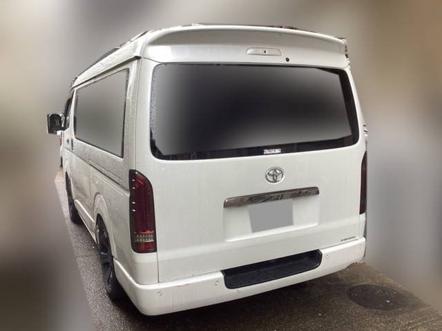 トヨタハイエースバン小型（2t・3t）[写真03]