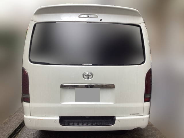 トヨタハイエースバン小型（2t・3t）[写真09]