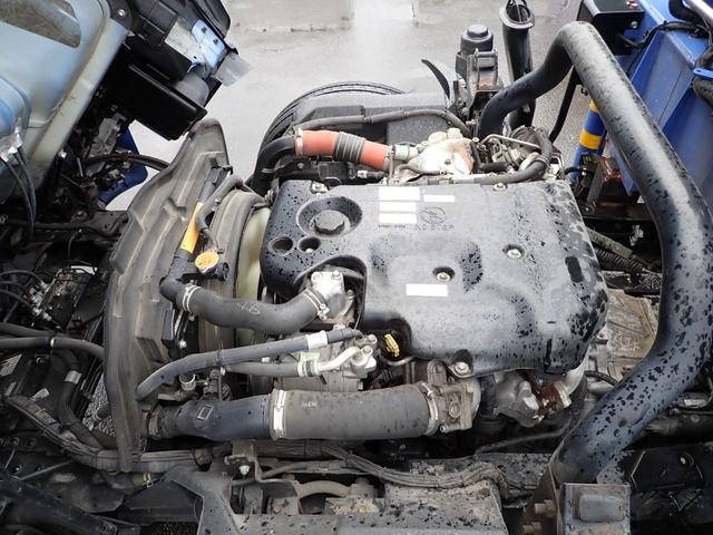 いすゞエルフクレーン3段小型（2t・3t）[写真13]