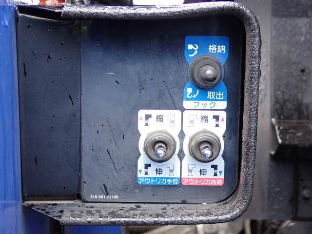 いすゞエルフクレーン3段小型（2t・3t）[写真20]