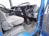 いすゞエルフクレーン3段小型（2t・3t）[写真29]