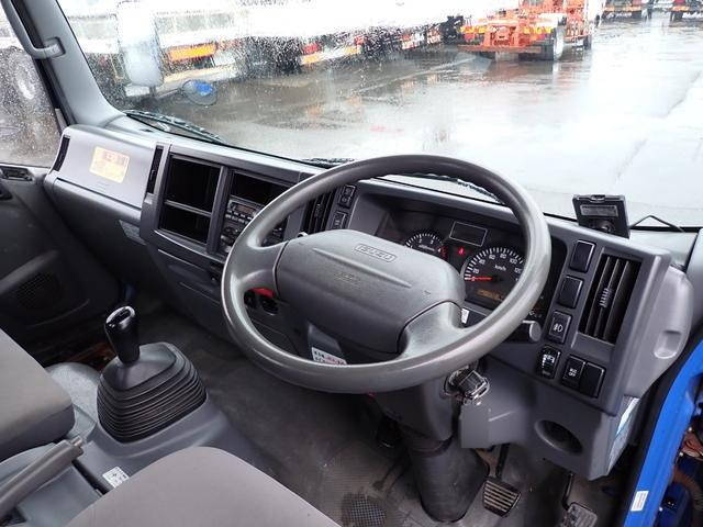 いすゞエルフクレーン3段小型（2t・3t）[写真30]