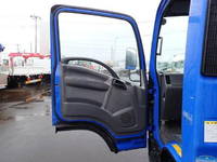 いすゞエルフクレーン3段小型（2t・3t）[写真34]